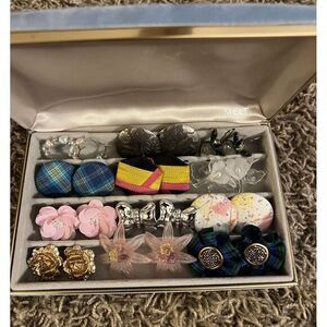 Bundle of 12 Pairs Pierced Earrings Vintage In Mele Small‎ Earring Box